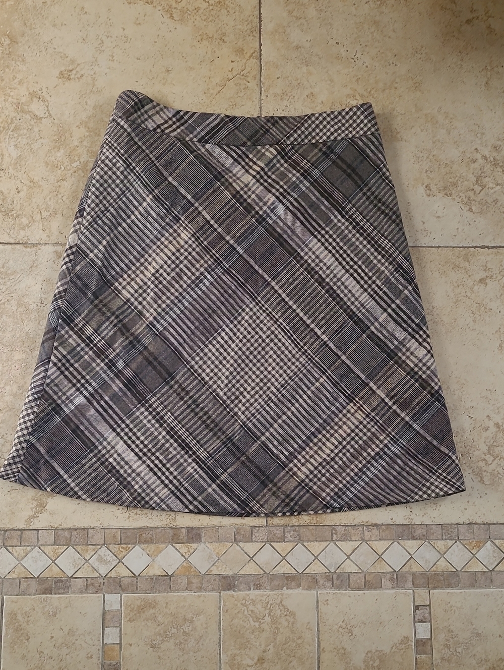 Loft Plaid A-Line Women's Skirt in Gray and Cream Wool Blend